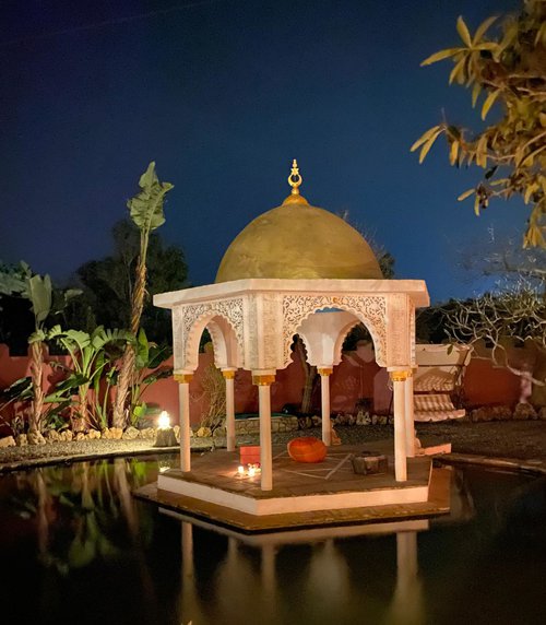 Pavillon abends.jpeg